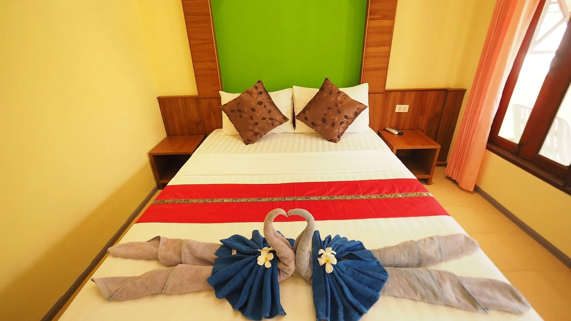 Lanta Paragon Bungalow Ko Lanta 酒店
