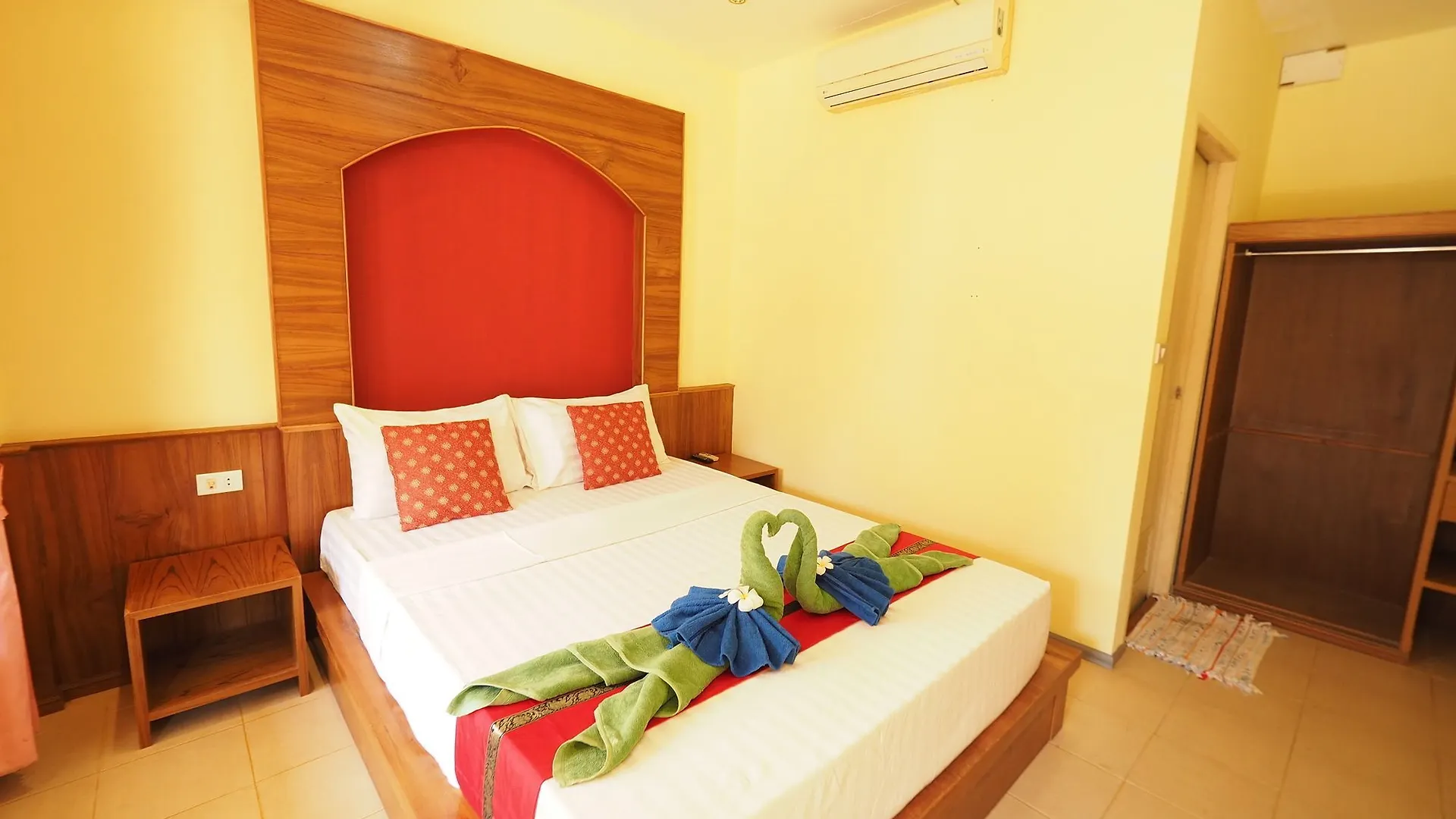 Lanta Paragon Bungalow Ko Lanta 3*,  泰国